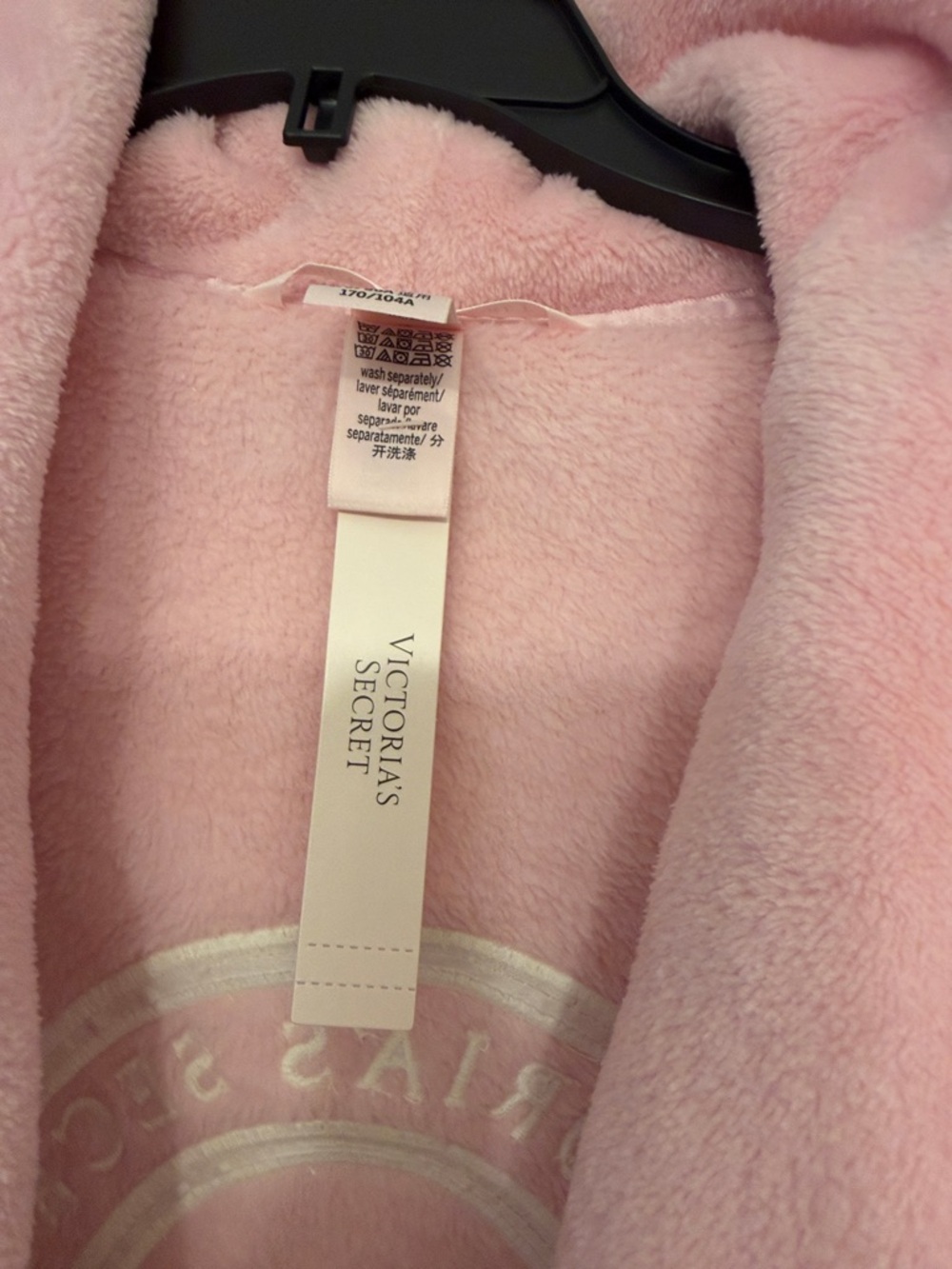 Victoria's Secret Light Pink Plush Hooded Robe - Picture 2 of 4